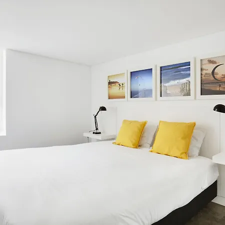 Hello Santa Apolonia * Lisboa