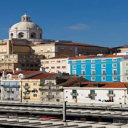 Hello Santa Apolonia * Lisboa