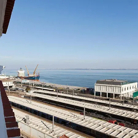 Hello Santa Apolonia *