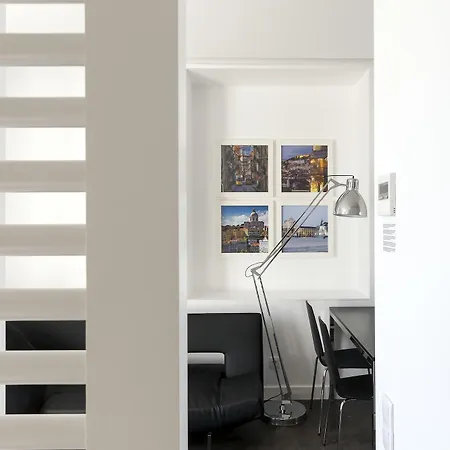 Hello Santa Apolonia *