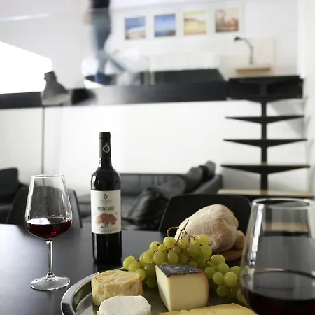 Apartment Hello Santa Apolonia Lisbon