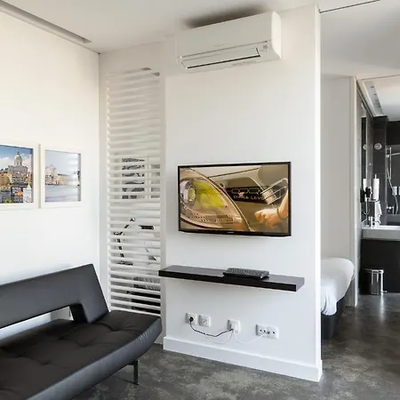 Hello Santa Apolonia Apartmán